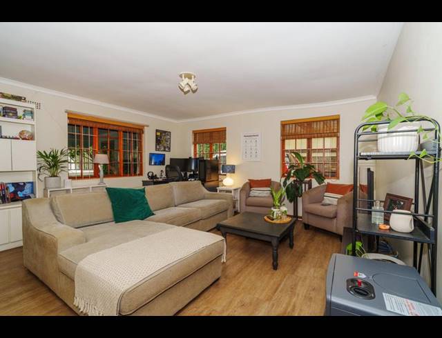 3 BEDROOM HOUSE FOR SALE IN RONDEBOSCH